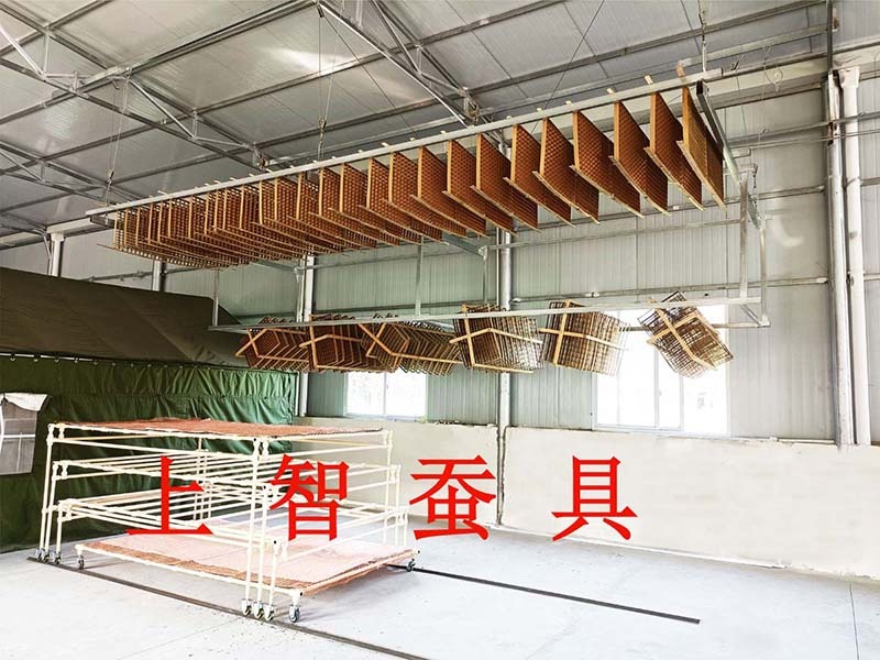 抽拉式蚕台自动上簇系统
