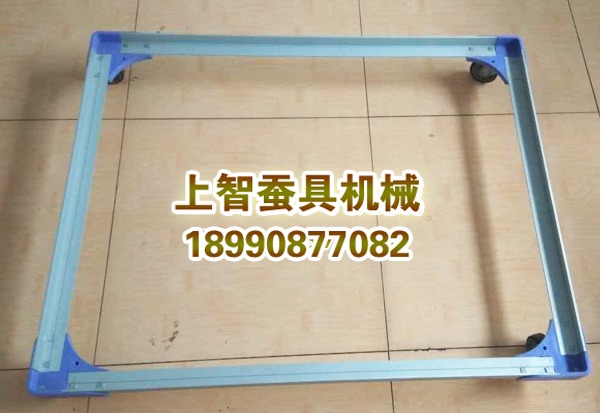 小蚕共育车